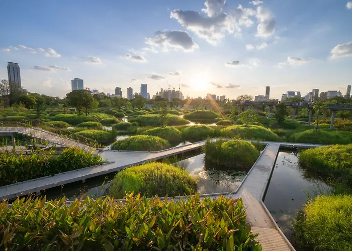 Courtyard By Marriott Sukhumvit 20 Hotel 5*